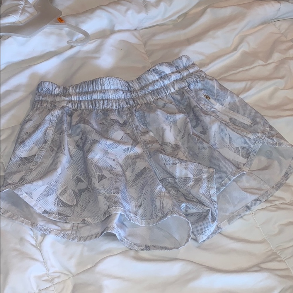 Lululemon tracker shorts, size 6 4”